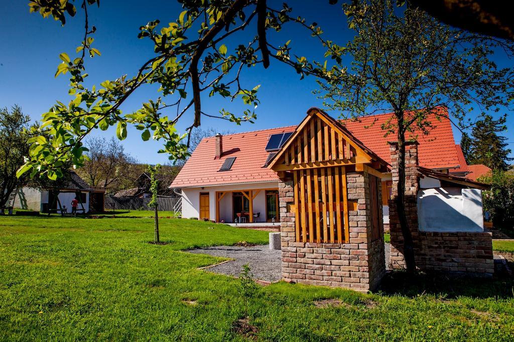 Rozmaring Vendégház Zengővárkony Exterior foto