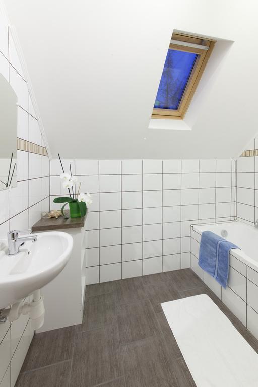 Rozmaring Vendégház Zengővárkony Zimmer foto
